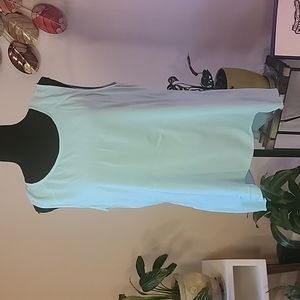 Light Blue/ Turquoise a n.a Top